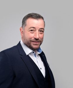 Portrait d'entreprise en studio – Sion | Ozalid Studio